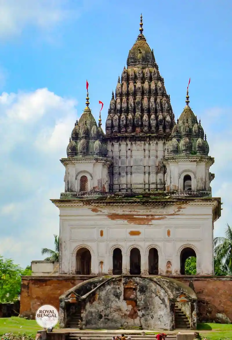 Exploring Puthia Hindu Temple City