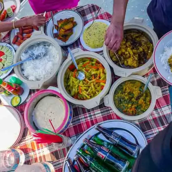 River cruise is an opportunity to enjoy Traditional Bangla food onboard