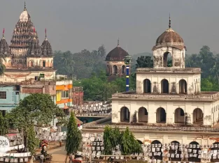 largest dol mandav temple is located in puthia rajshahi