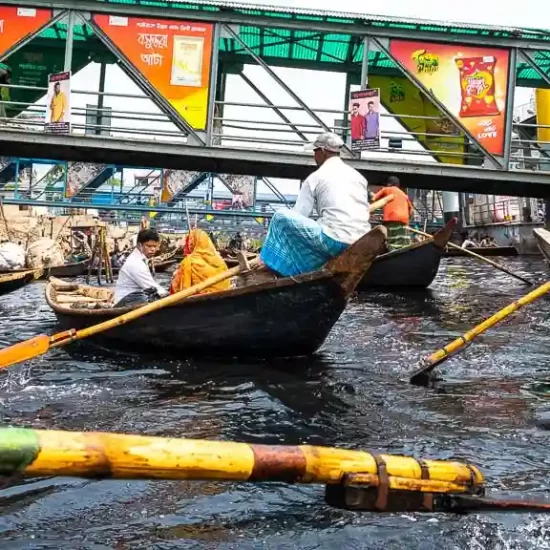 Country boat cruise on Burigonga river in Sadarghat