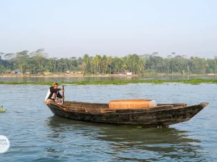 Floating rice market in the south of Bangladesh