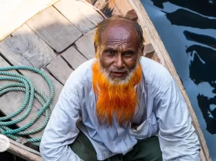 nice portrait of a bearded old man in Bangladesh