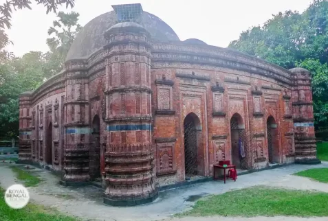 chamachikka mosque in gaur