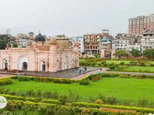 tomb of bibi pari inside of lalbagh fort in old dhaka