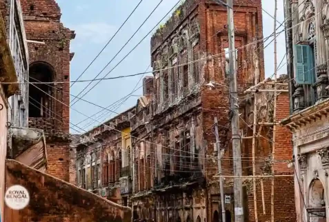 Panam Street had 90 buildings originally