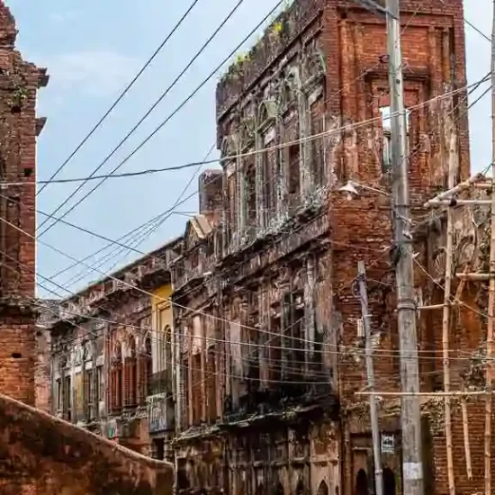 Panam Street had 90 buildings originally