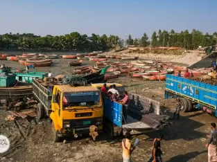 there were about 119 ship-breaking yards in Chittagong