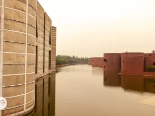 Parliament Building is surrounded by an enormous artificial lake