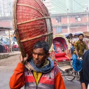 Maze of alleyways of Dhaka in 6 days