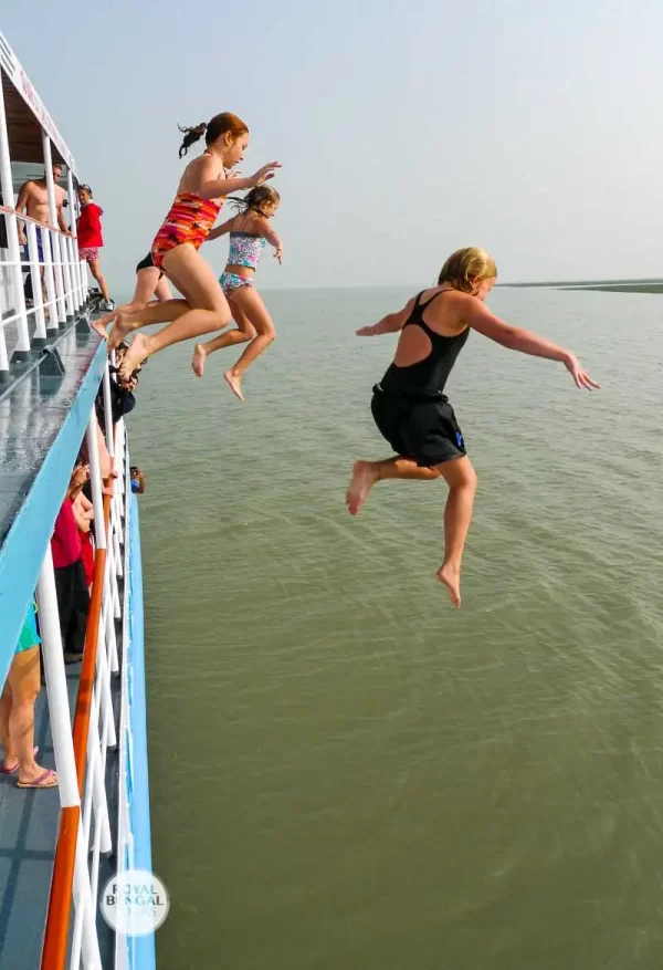 daylong river cruise around Dhaka